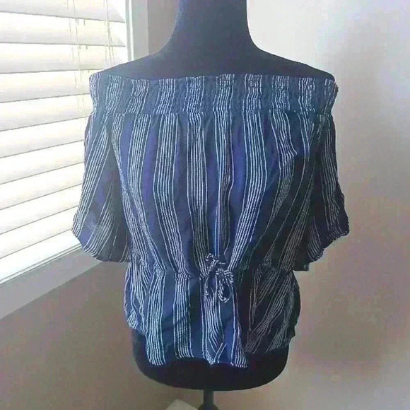 Abercrombie & Fitch Womens XS Blue And White Pinstripe Off The Shoulder Top - Picture 3 of 12